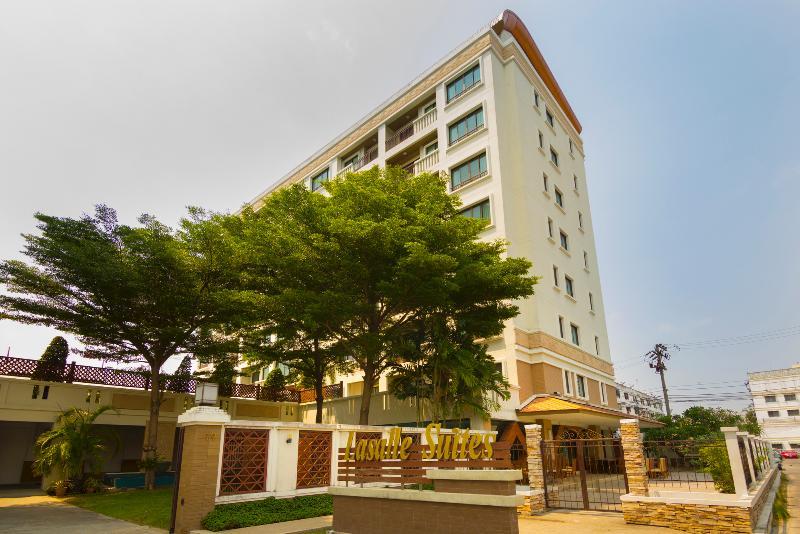 Lasalle Suites Hotel & Residence Bangkok Exterior foto